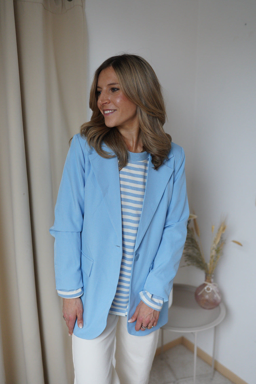 Blazer Kira hellblau