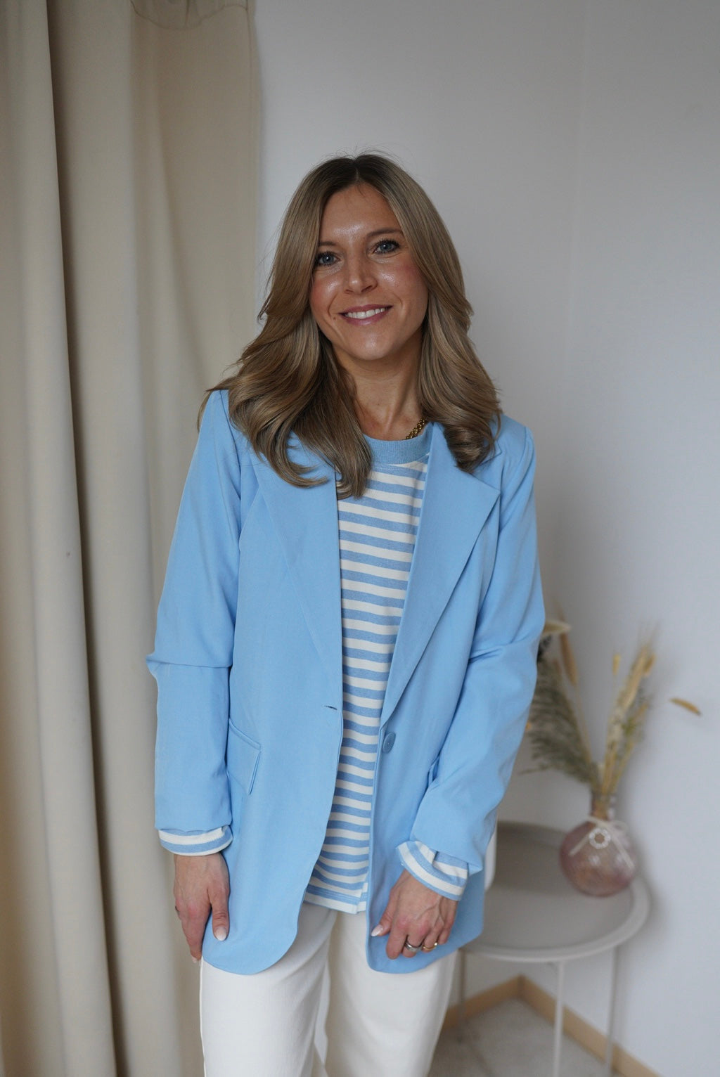 Blazer Kira hellblau
